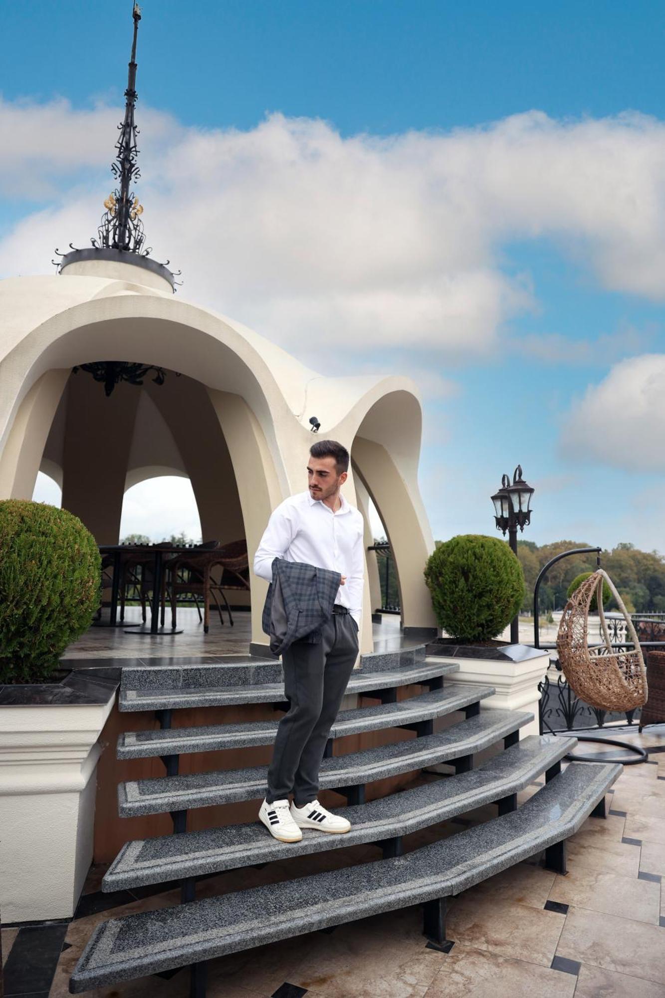 Garden Palace Zugdidi Zewnętrze zdjęcie